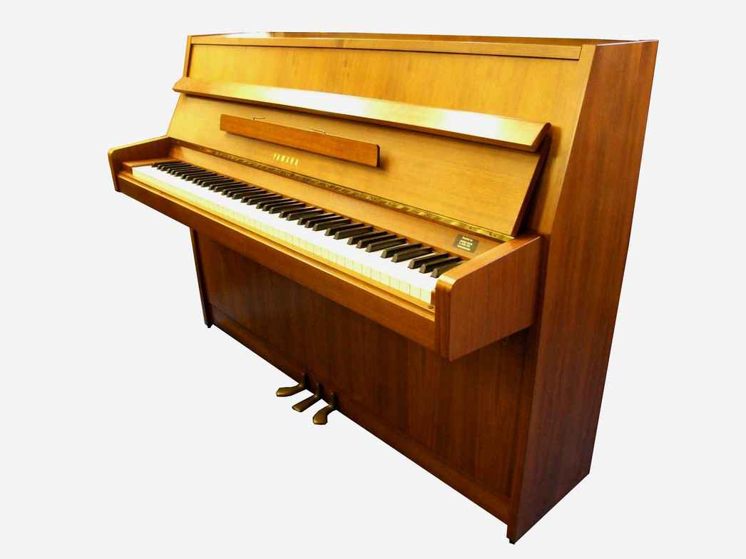 Photo of Yamaha M 5 J Upright piano